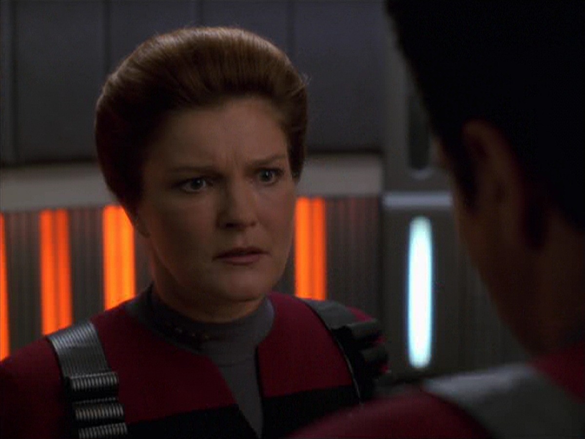 extant_StarTrek_VOY_7x11-Shattered_2835.jpg