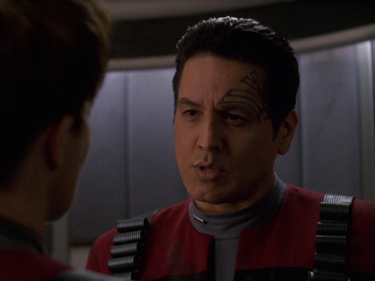extant_StarTrek_VOY_7x11-Shattered_2841.jpg