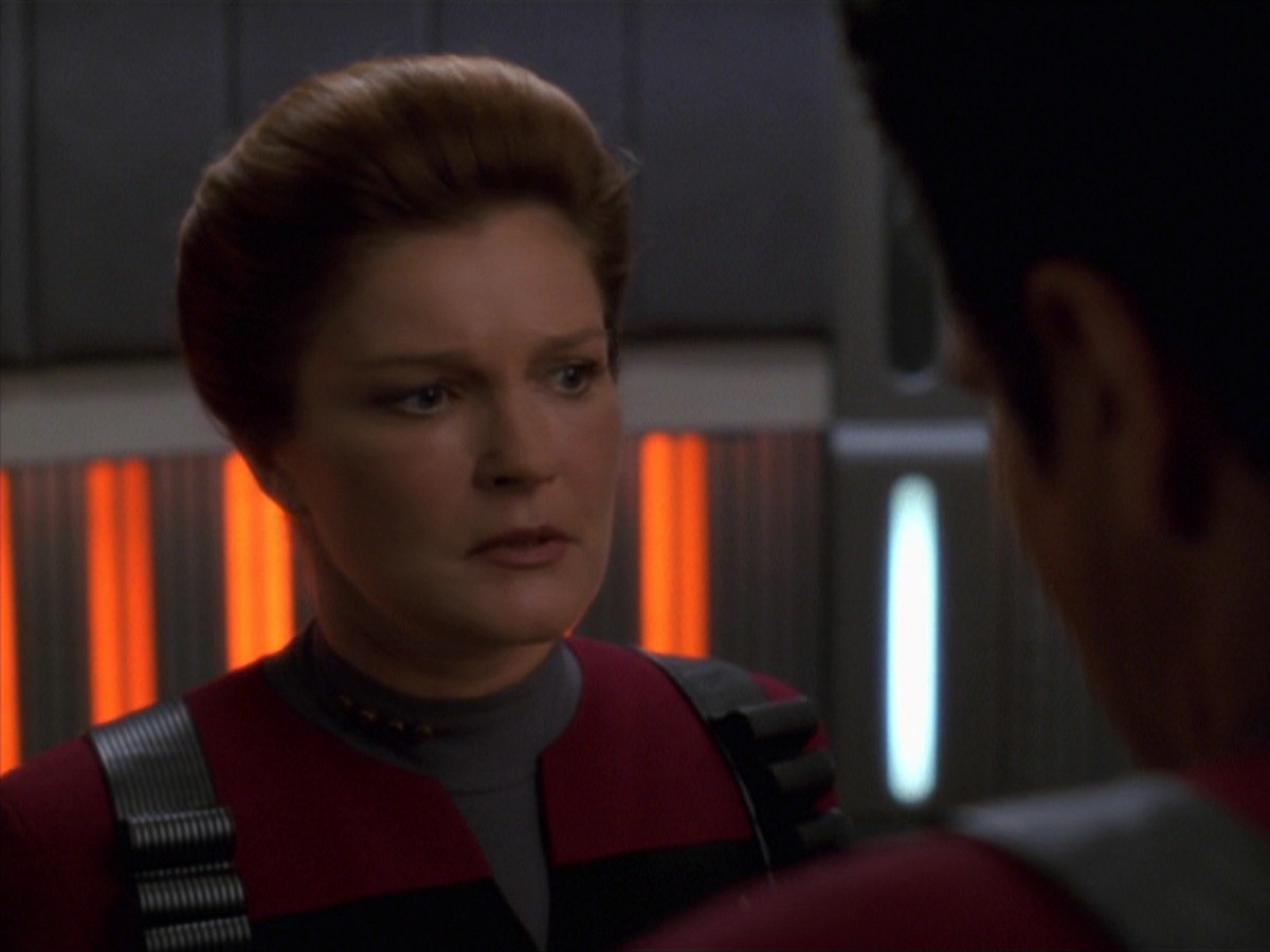 extant_StarTrek_VOY_7x11-Shattered_2863.jpg