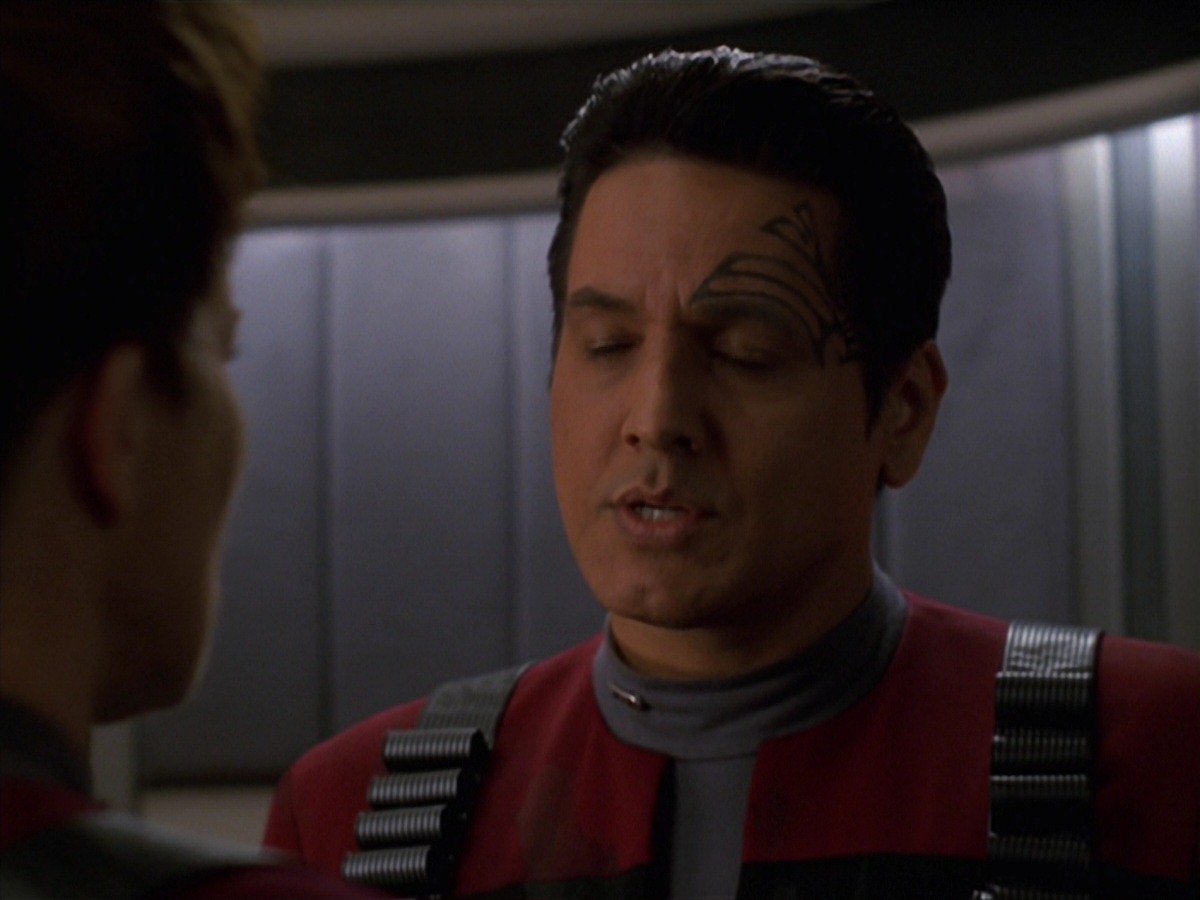 extant_StarTrek_VOY_7x11-Shattered_2866.jpg