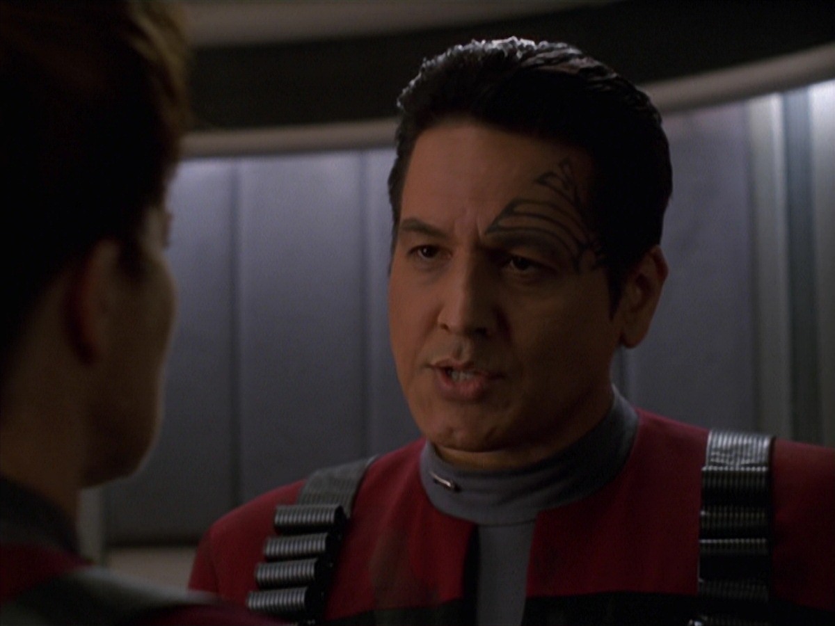 extant_StarTrek_VOY_7x11-Shattered_2871.jpg