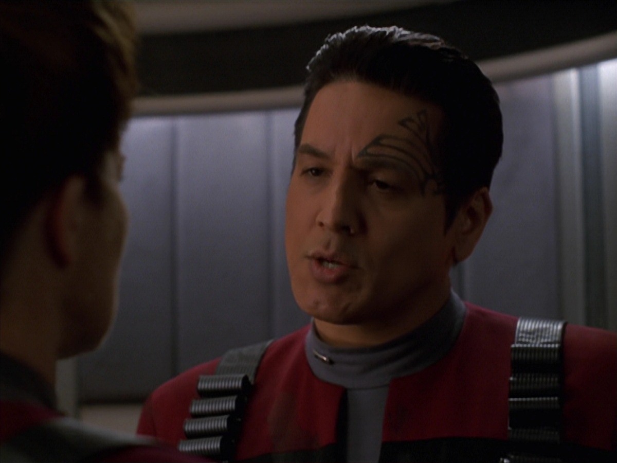 extant_StarTrek_VOY_7x11-Shattered_2872.jpg
