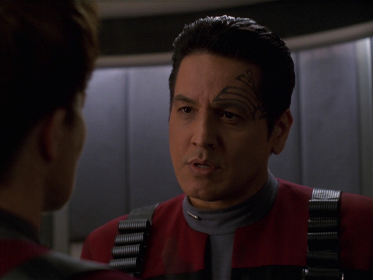 extant_StarTrek_VOY_7x11-Shattered_2891.jpg