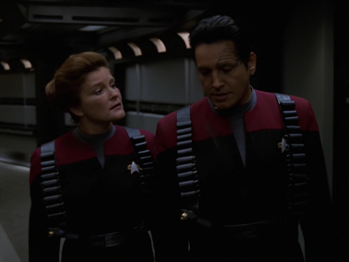 extant_StarTrek_VOY_7x11-Shattered_2943.jpg