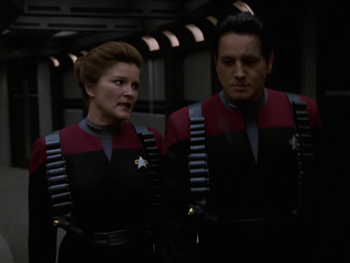 extant_StarTrek_VOY_7x11-Shattered_2953.jpg