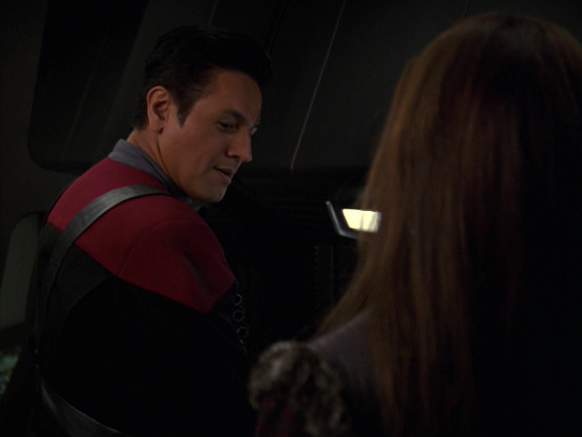 extant_StarTrek_VOY_7x11-Shattered_3011.jpg