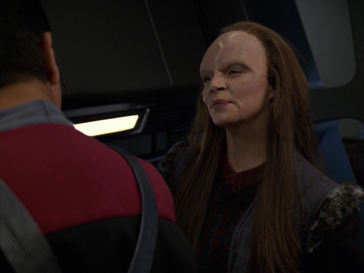 extant_StarTrek_VOY_7x11-Shattered_3016.jpg