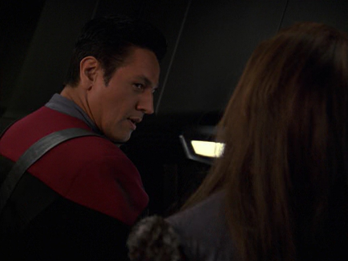 extant_StarTrek_VOY_7x11-Shattered_3017.jpg