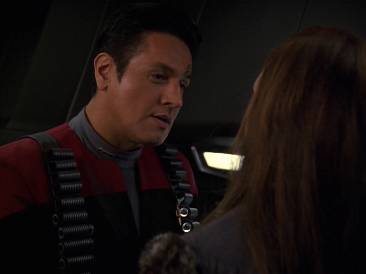 extant_StarTrek_VOY_7x11-Shattered_3021.jpg