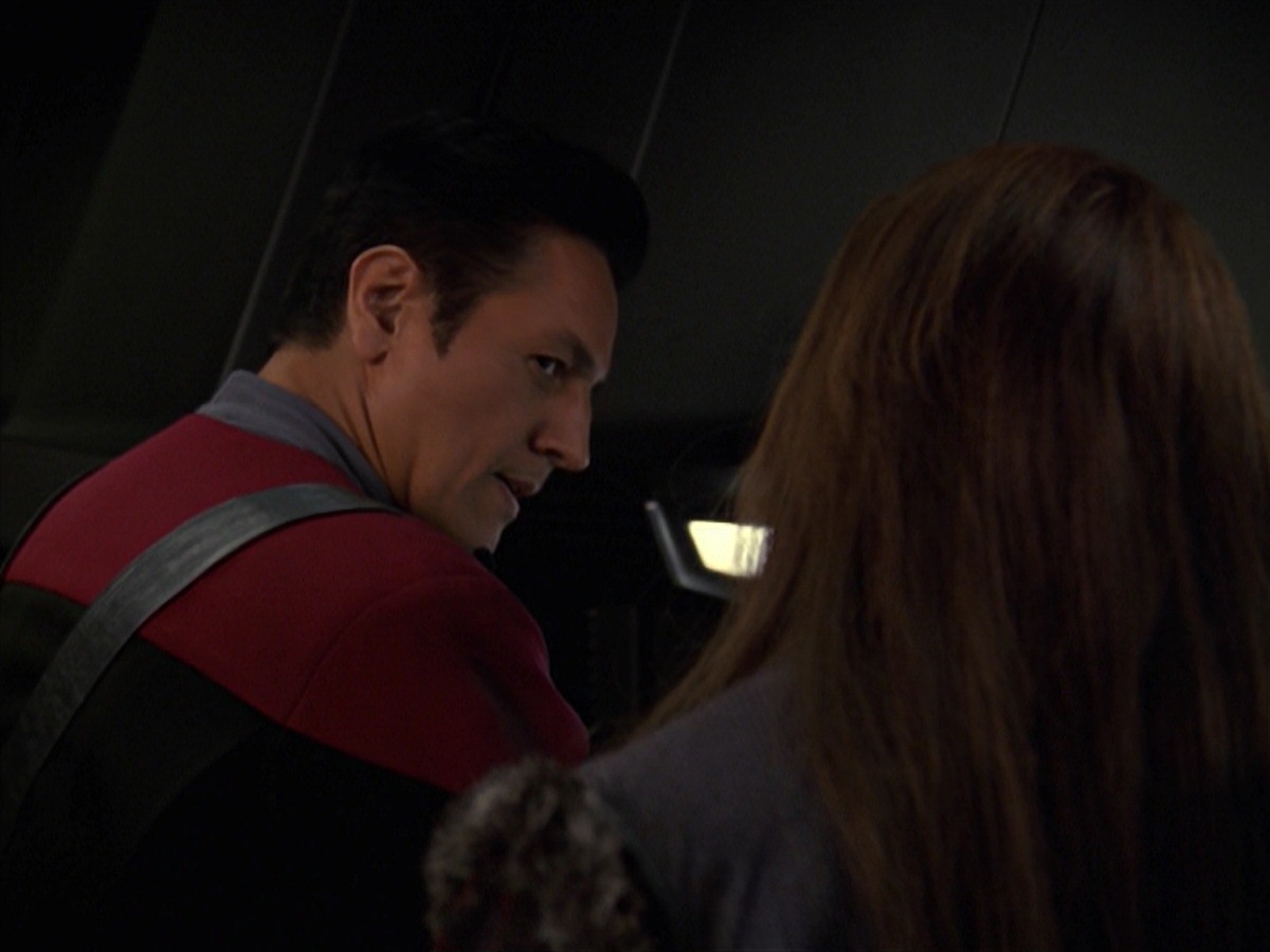 extant_StarTrek_VOY_7x11-Shattered_3045.jpg