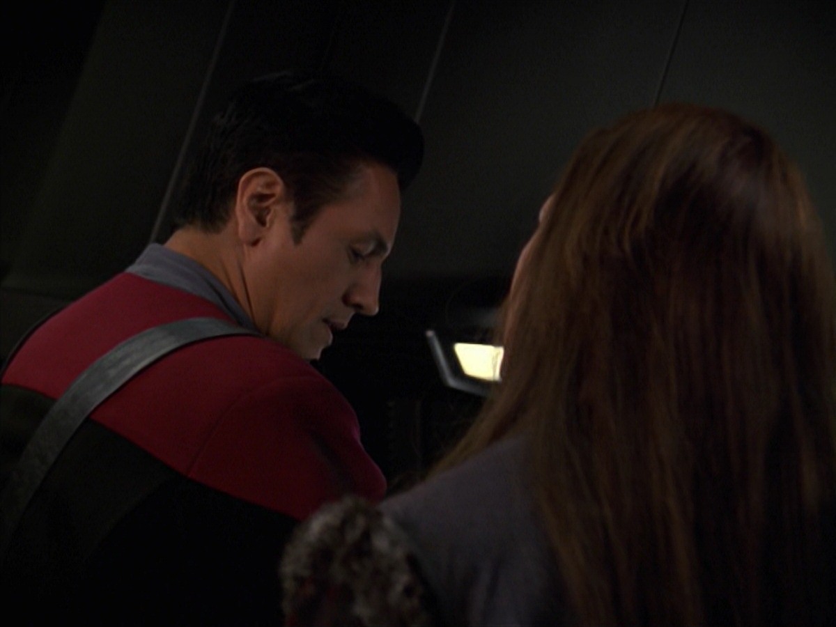 extant_StarTrek_VOY_7x11-Shattered_3048.jpg