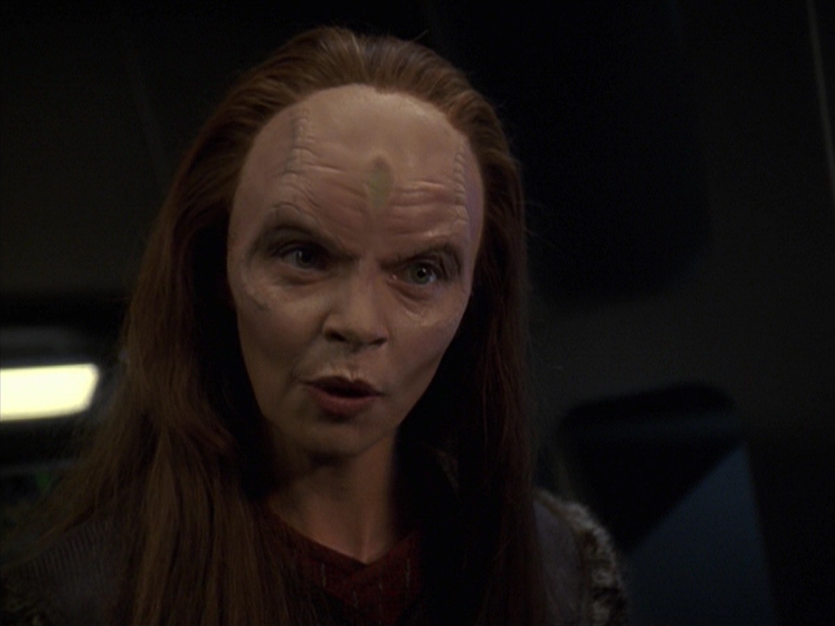 extant_StarTrek_VOY_7x11-Shattered_3113.jpg