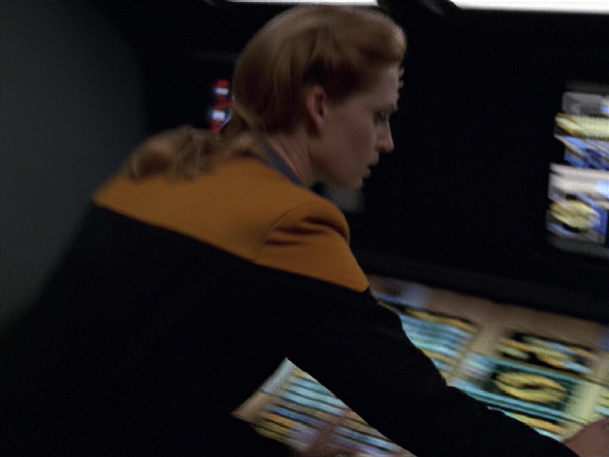 extant_StarTrek_VOY_7x11-Shattered_3173.jpg