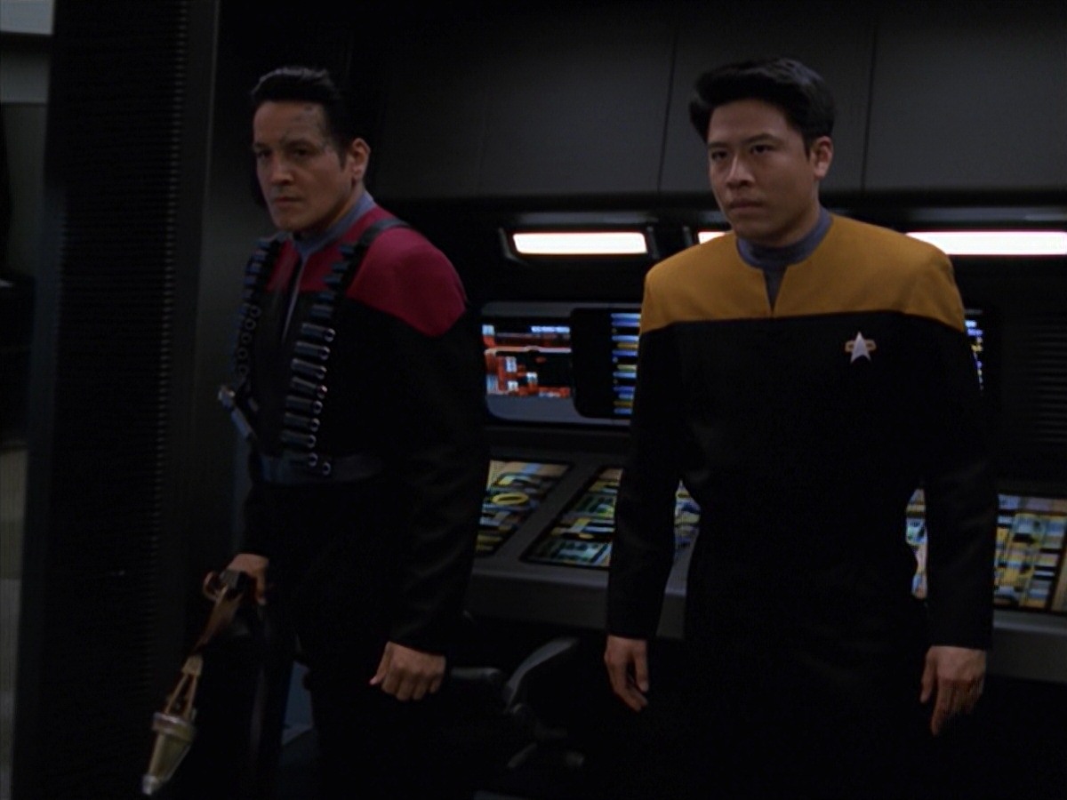 extant_StarTrek_VOY_7x11-Shattered_3211.jpg