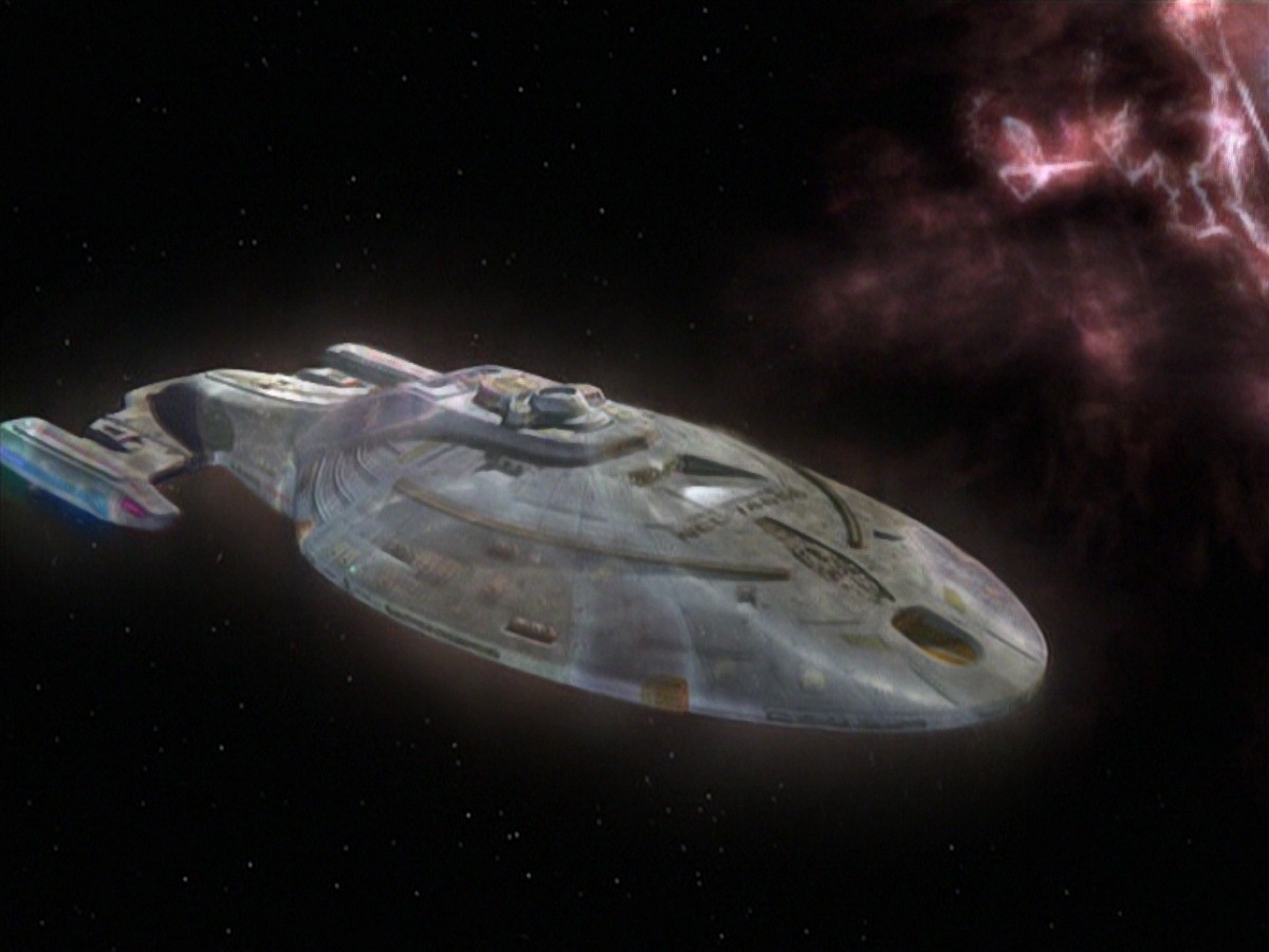 extant_StarTrek_VOY_7x11-Shattered_3253.jpg