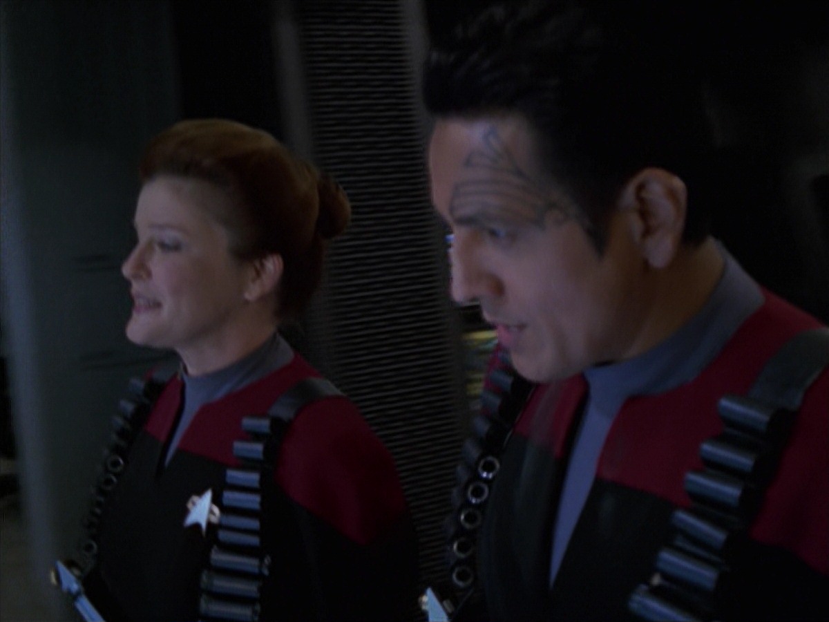 extant_StarTrek_VOY_7x11-Shattered_3328.jpg