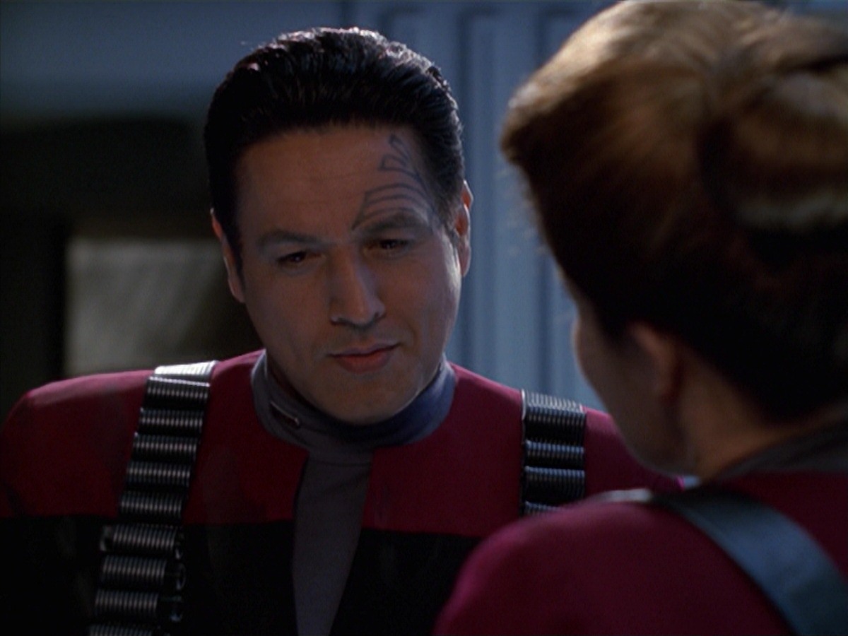 extant_StarTrek_VOY_7x11-Shattered_3353.jpg