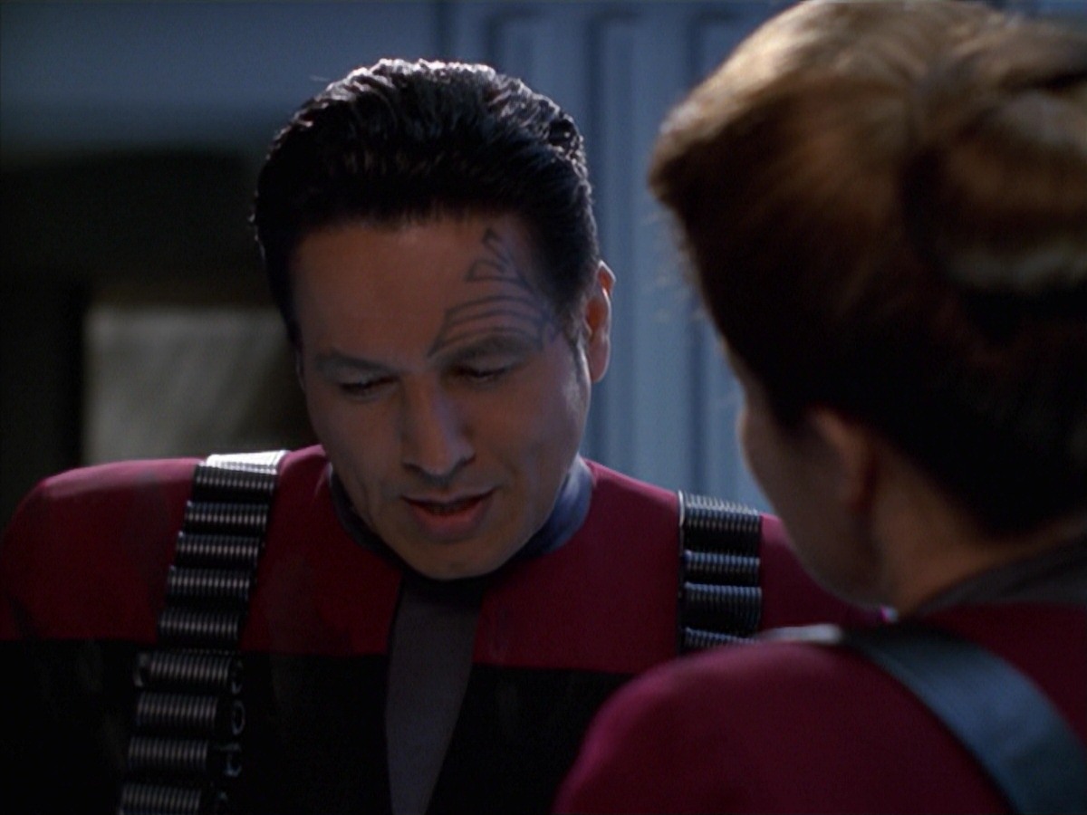 extant_StarTrek_VOY_7x11-Shattered_3358.jpg