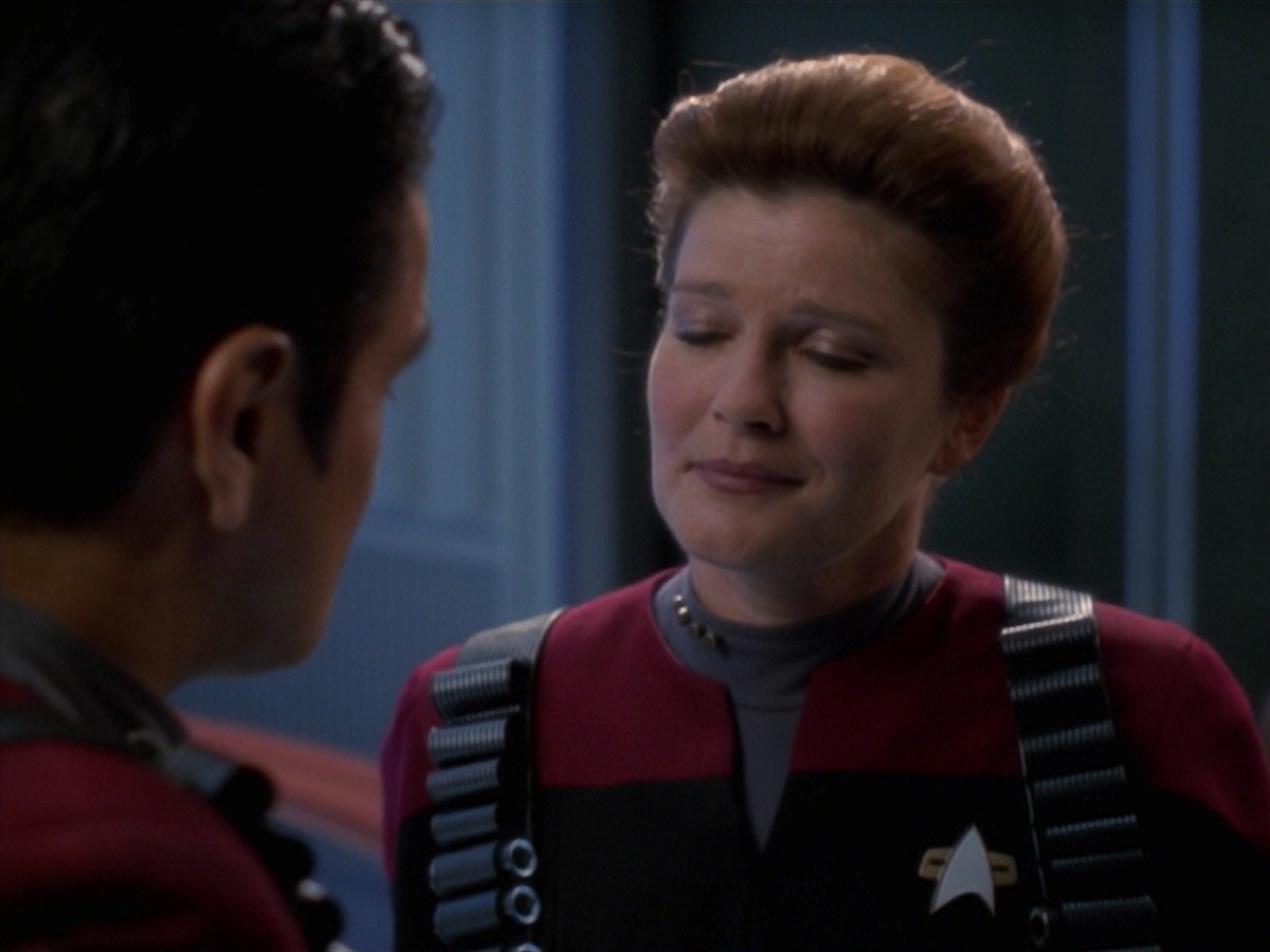 extant_StarTrek_VOY_7x11-Shattered_3366.jpg