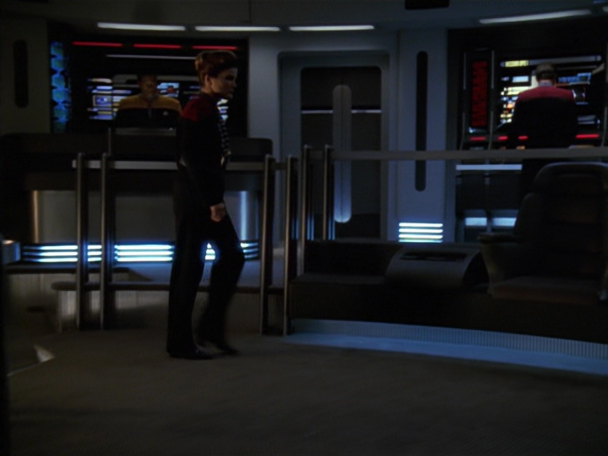 extant_StarTrek_VOY_7x11-Shattered_3388.jpg