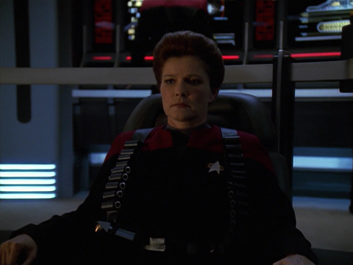 extant_StarTrek_VOY_7x11-Shattered_3404.jpg