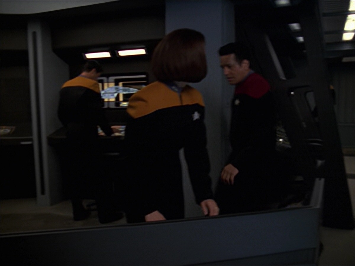 extant_StarTrek_VOY_7x11-Shattered_3426.jpg