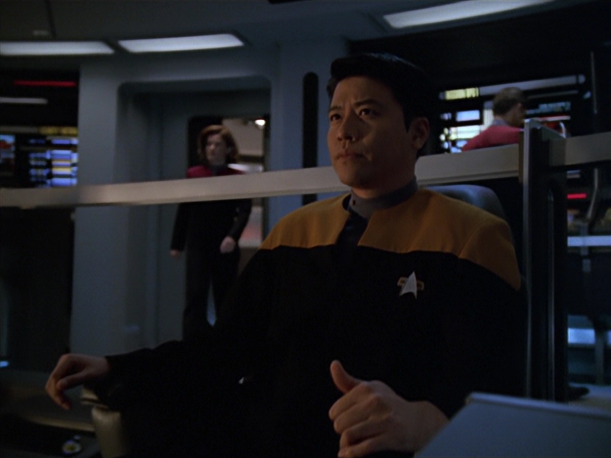 extant_StarTrek_VOY_7x11-Shattered_3443.jpg