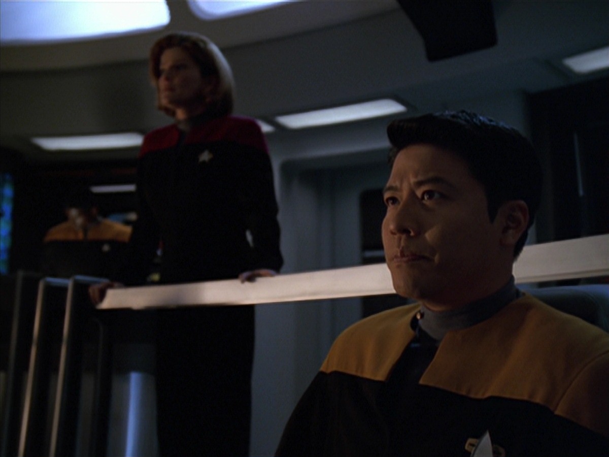 extant_StarTrek_VOY_7x11-Shattered_3450.jpg