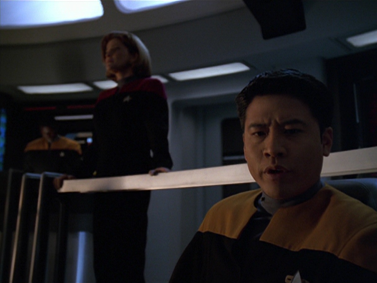 extant_StarTrek_VOY_7x11-Shattered_3454.jpg