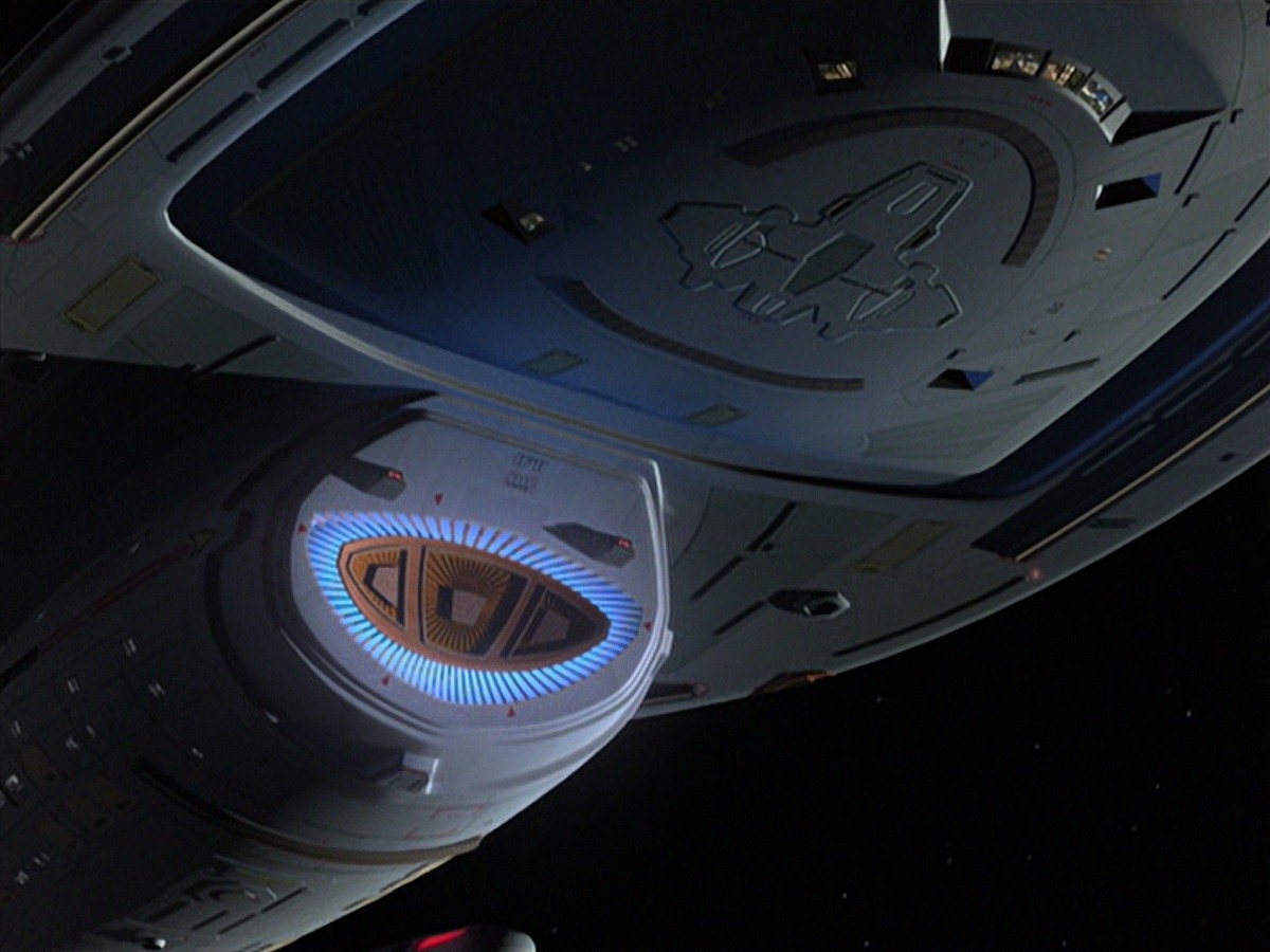 extant_StarTrek_VOY_7x11-Shattered_3463.jpg