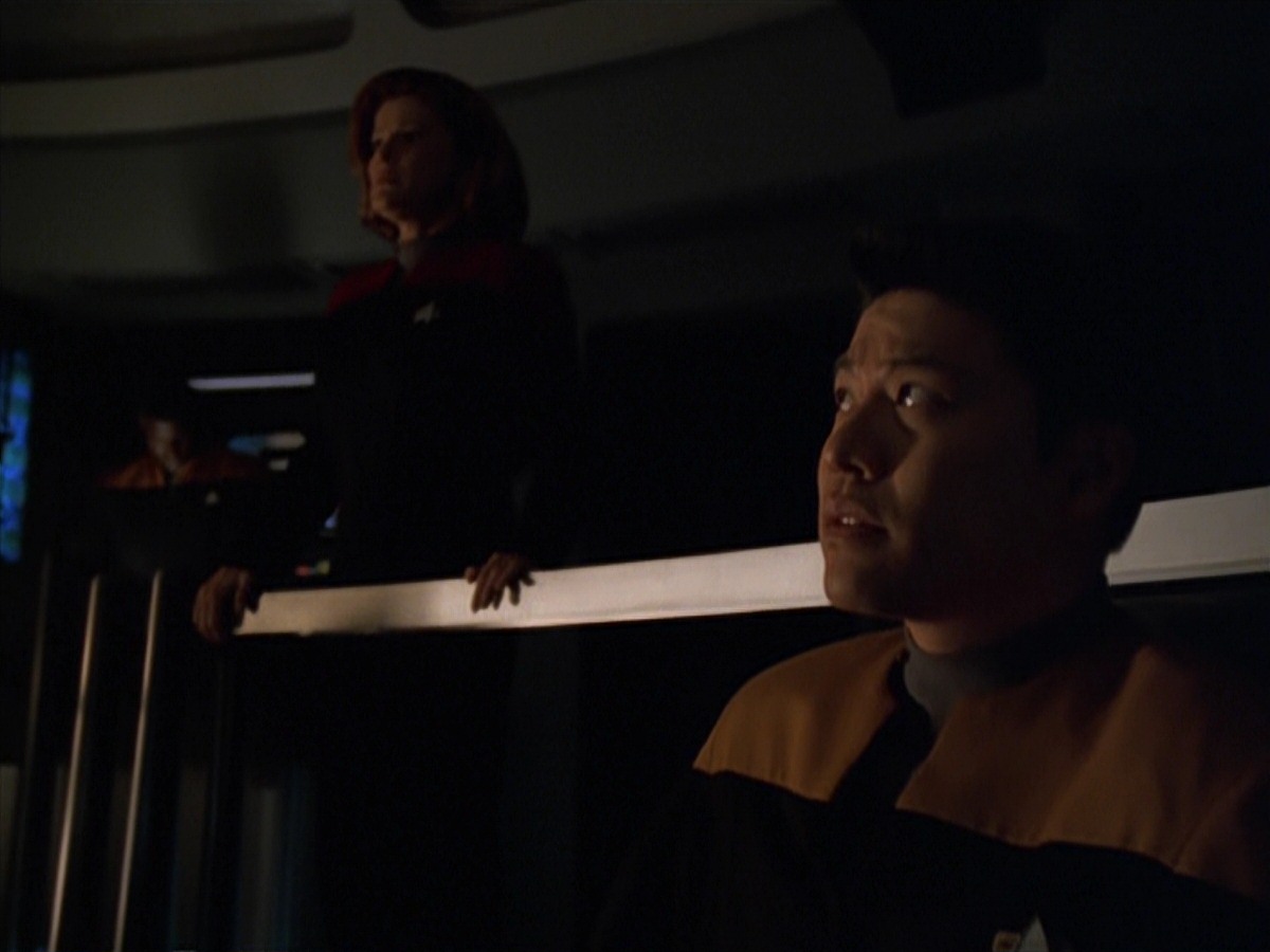 extant_StarTrek_VOY_7x11-Shattered_3467.jpg