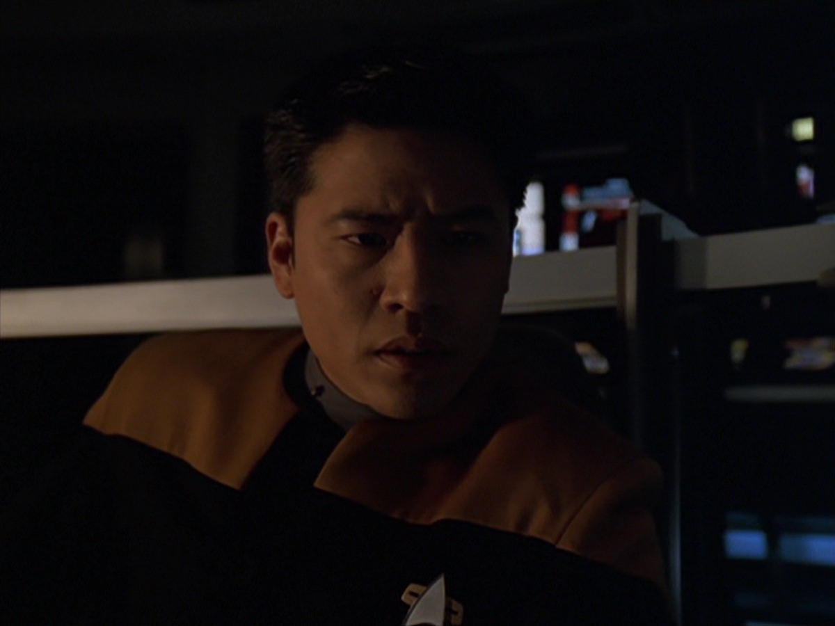 extant_StarTrek_VOY_7x11-Shattered_3472.jpg
