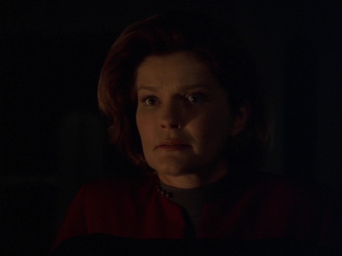 extant_StarTrek_VOY_7x11-Shattered_3480.jpg
