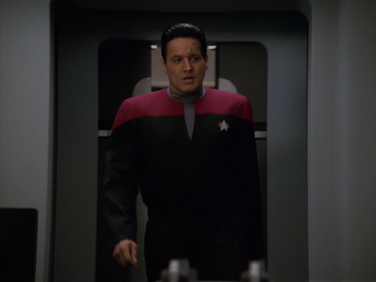 extant_StarTrek_VOY_7x11-Shattered_3492.jpg