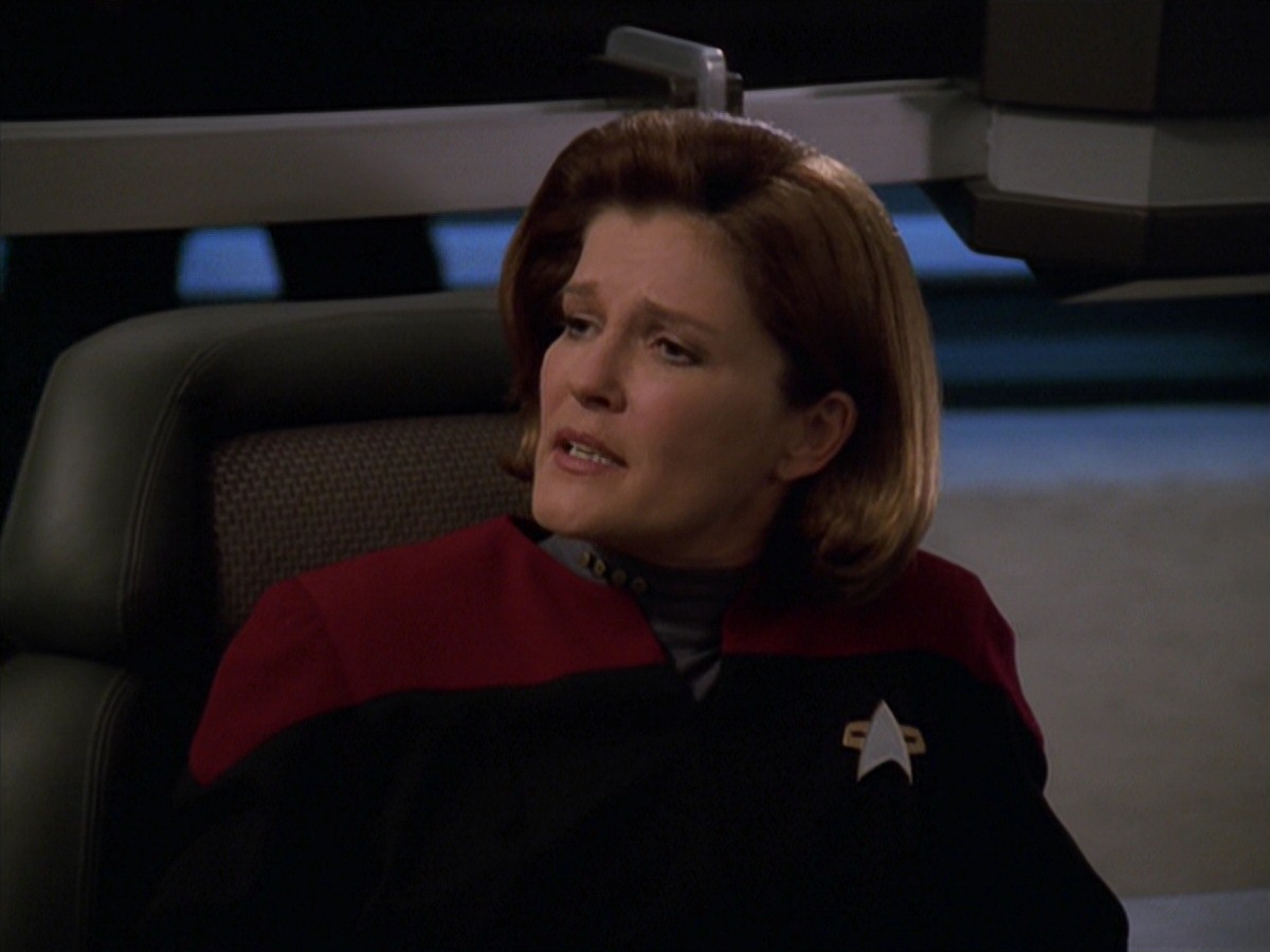 extant_StarTrek_VOY_7x11-Shattered_3494.jpg