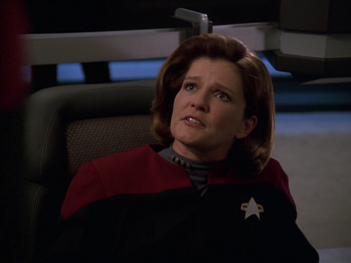 extant_StarTrek_VOY_7x11-Shattered_3497.jpg
