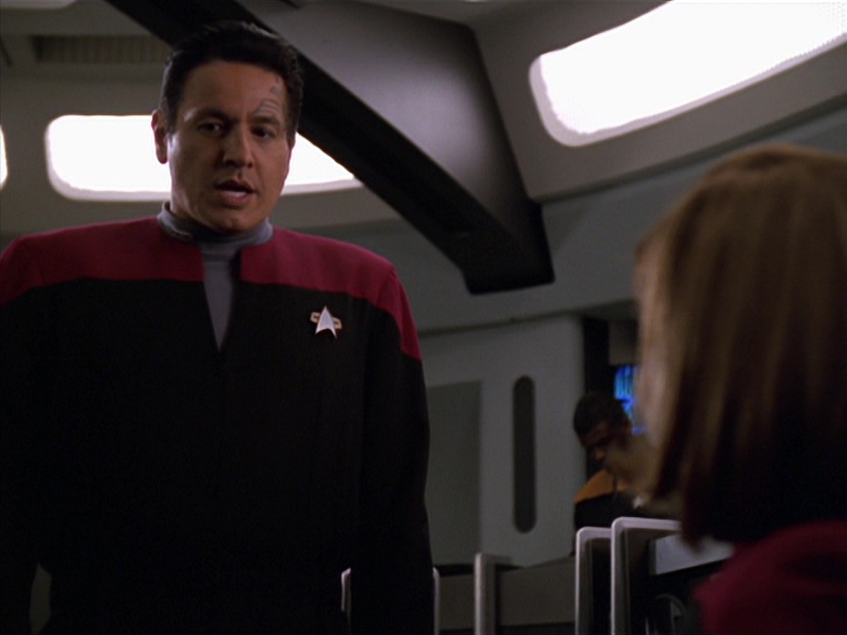 extant_StarTrek_VOY_7x11-Shattered_3499.jpg