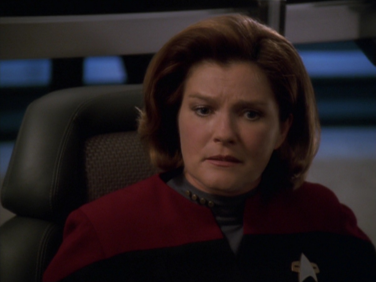 extant_StarTrek_VOY_7x11-Shattered_3518.jpg