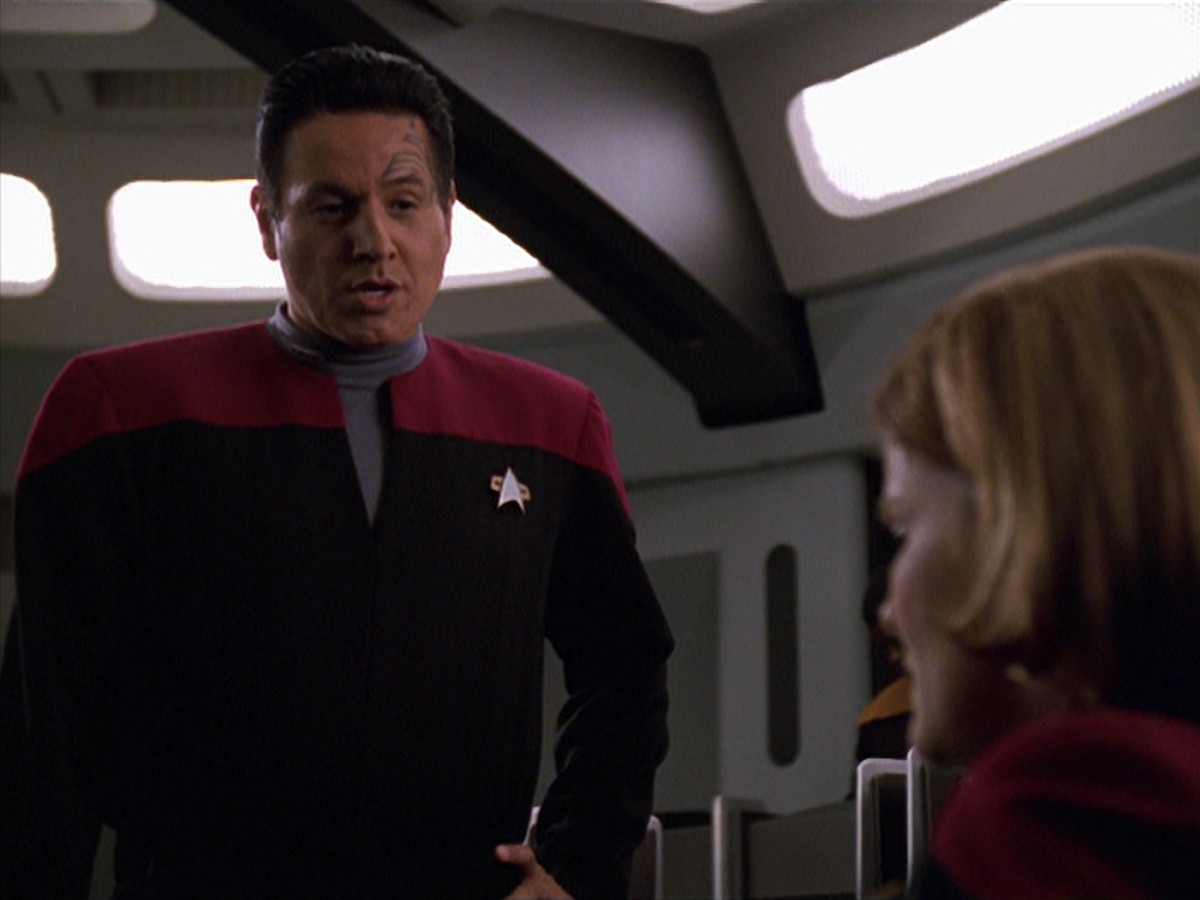 extant_StarTrek_VOY_7x11-Shattered_3520.jpg