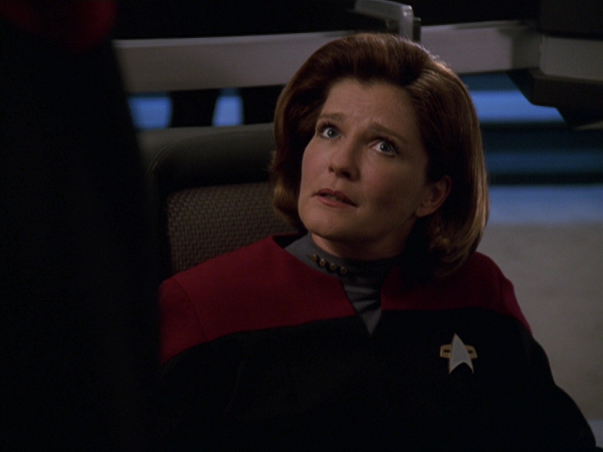 extant_StarTrek_VOY_7x11-Shattered_3525.jpg