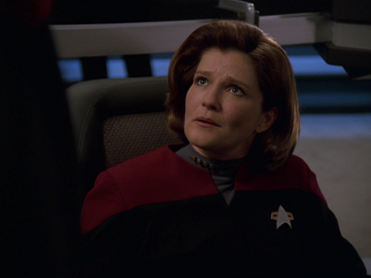 extant_StarTrek_VOY_7x11-Shattered_3527.jpg