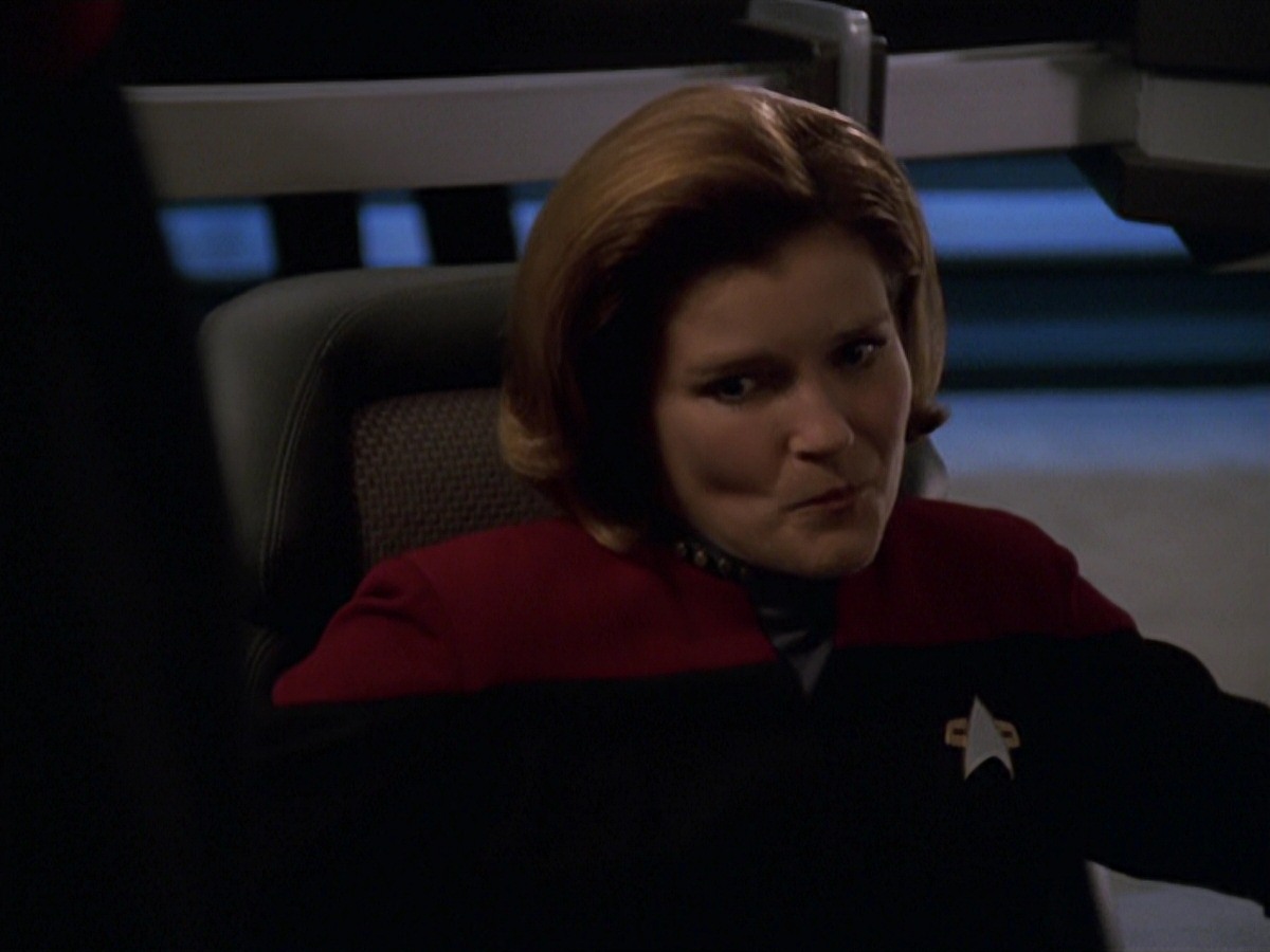 extant_StarTrek_VOY_7x11-Shattered_3528.jpg