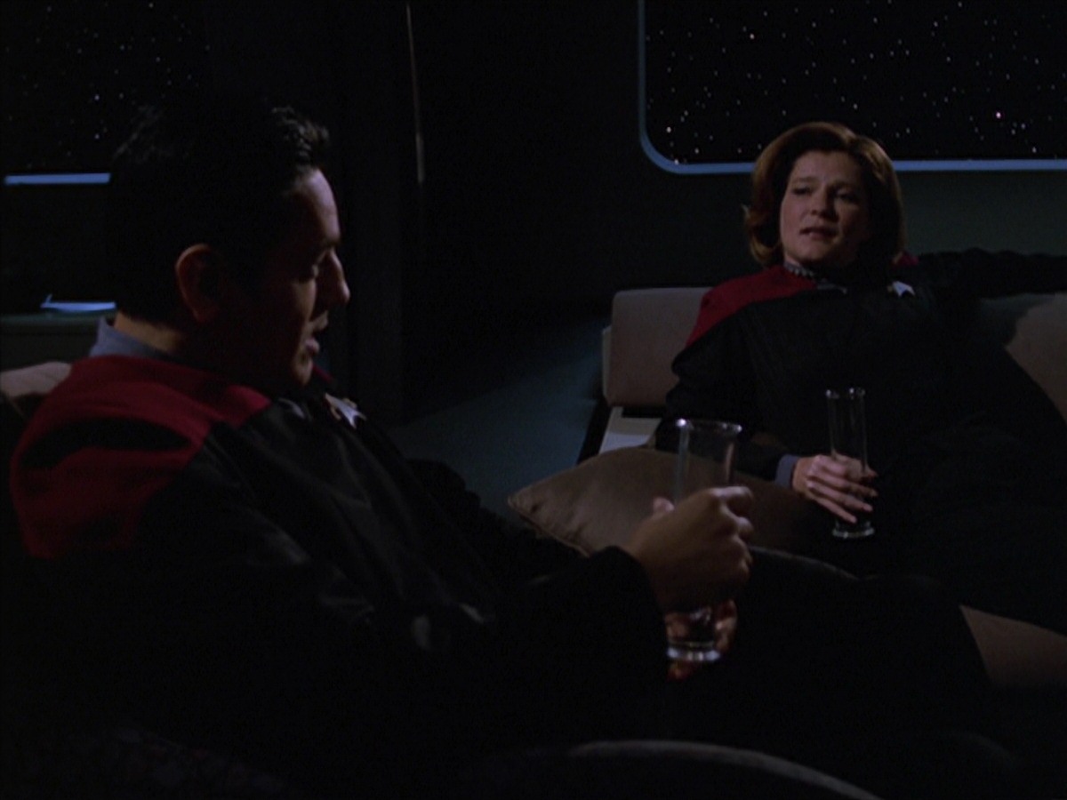 extant_StarTrek_VOY_7x11-Shattered_3565.jpg