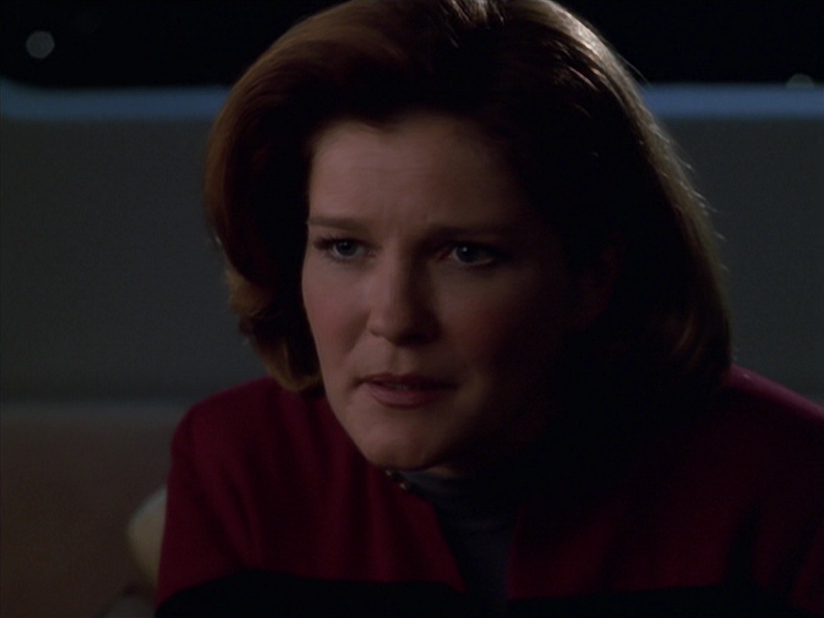 extant_StarTrek_VOY_7x11-Shattered_3578.jpg