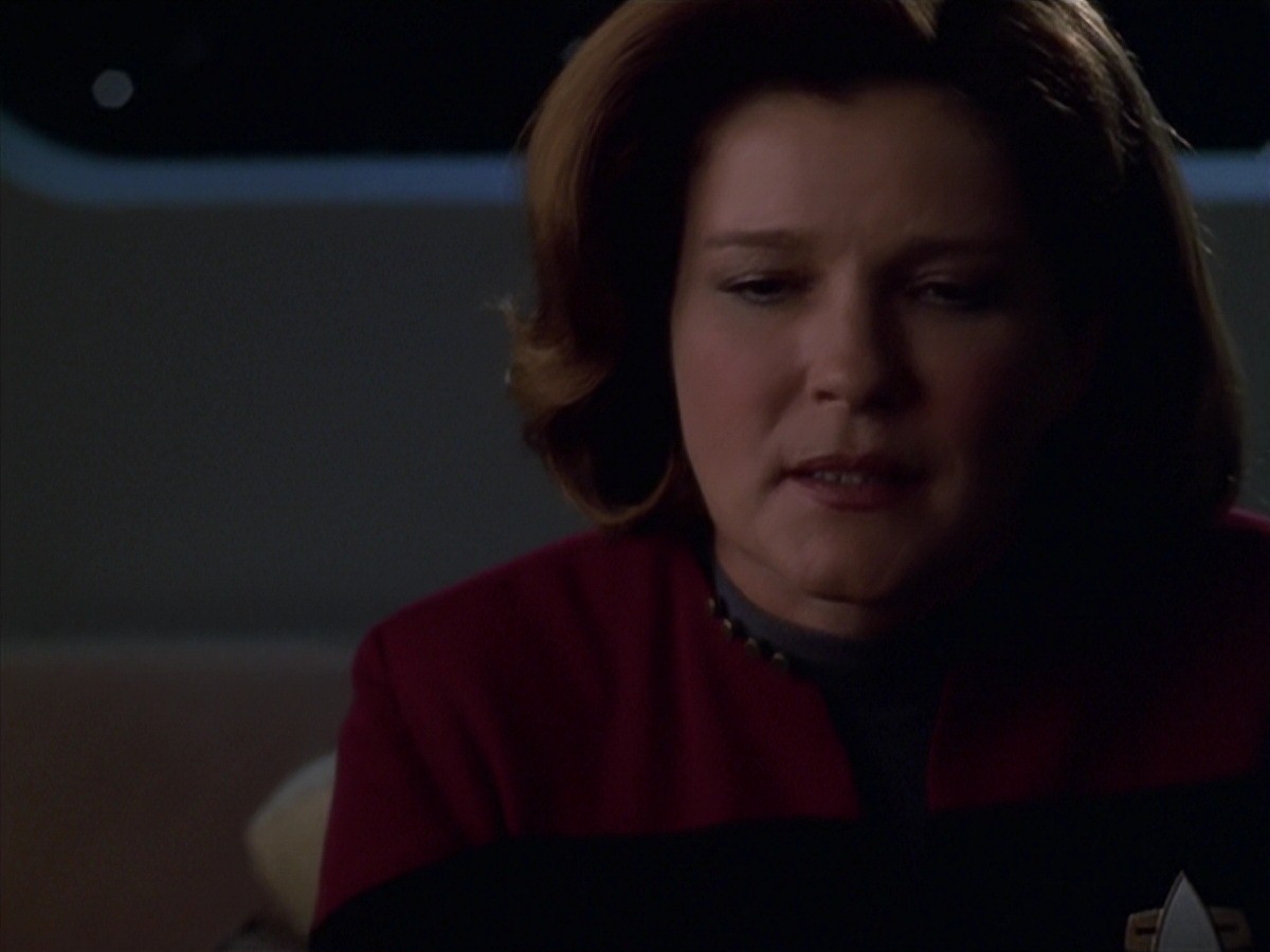 extant_StarTrek_VOY_7x11-Shattered_3592.jpg