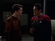 Filename=extant_StarTrek_VOY_7x11-Shattered_0107.jpg
Filesize=121KiB
Dimensions=1200x900
Date added=Jan 14, 2020 extant_StarTrek_VOY_7x11-Shattered_0107.jpg