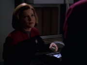 extant_StarTrek_VOY_7x11-Shattered_0182.jpg