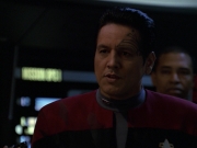 extant_StarTrek_VOY_7x11-Shattered_0656.jpg