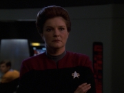Filename=extant_StarTrek_VOY_7x11-Shattered_0663.jpg
Filesize=118KiB
Dimensions=1200x900
Date added=Jan 14, 2020 extant_StarTrek_VOY_7x11-Shattered_0663.jpg