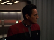 Filename=extant_StarTrek_VOY_7x11-Shattered_0697.jpg
Filesize=119KiB
Dimensions=1200x900
Date added=Jan 14, 2020 extant_StarTrek_VOY_7x11-Shattered_0697.jpg